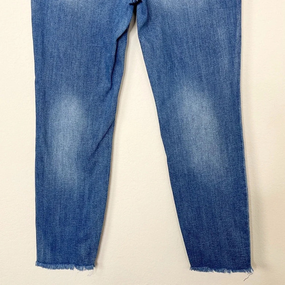 Judy Blue High Rise Relaxed Fit Distressed Jeans - Picture 8 of 12